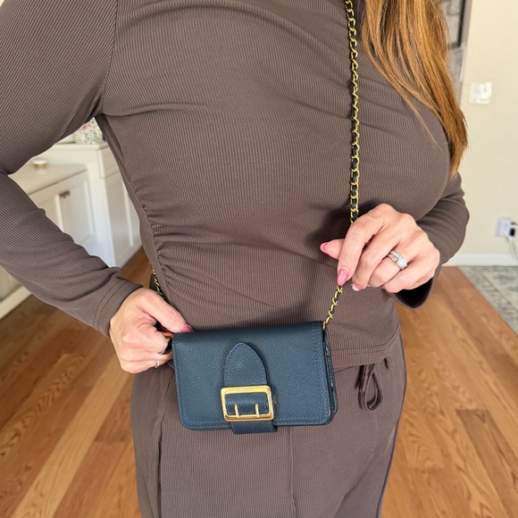 Burberry Navy Blue Leather Buckle Compact Wallet Gold Hardware Auth - Picture 8 of 8